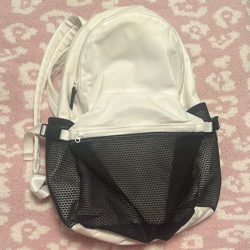 Lululemon white and black mesh backpack